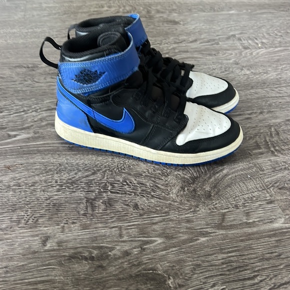 air jordan mid og